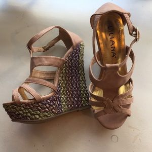 Pastel colored wedges